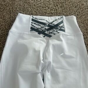 NWT White High-Waisted Fabletics 7/8 Leggings